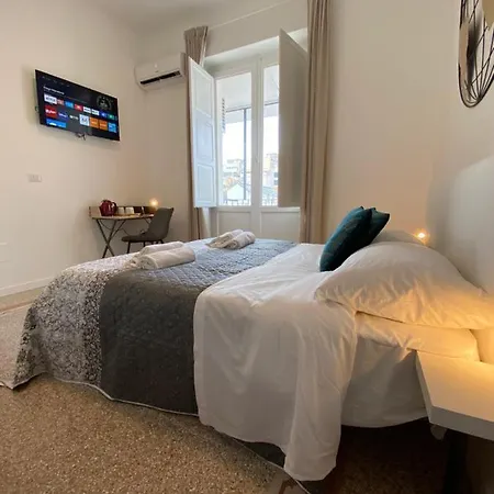 ゲストハウス Cavour 221 - Central Station *