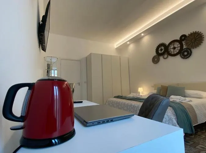 Cavour 221 - Central Station